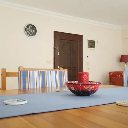 Sunset 3 Beds Beach Deluxe Apartment