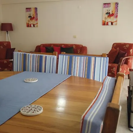 Sunset 3 Beds Beach Deluxe Apartment